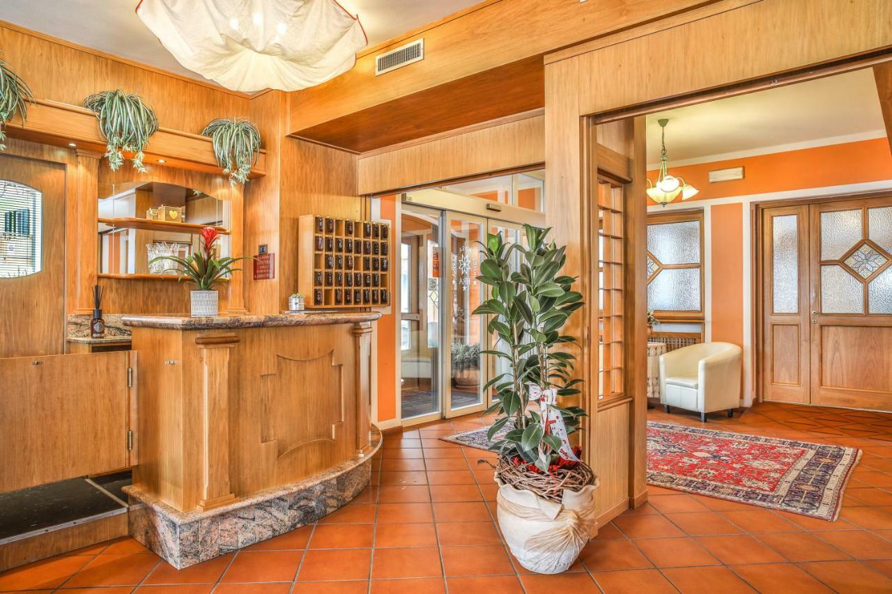 Hotel Rosa Alpina Андало Екстериор снимка