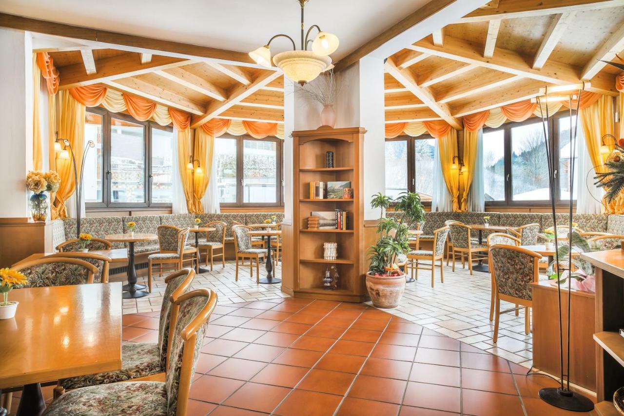 Hotel Rosa Alpina Андало Екстериор снимка