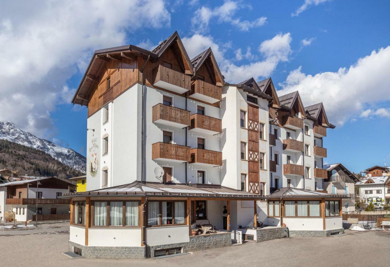 Hotel Rosa Alpina Андало Екстериор снимка