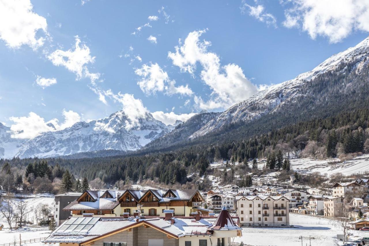 Hotel Rosa Alpina Андало Екстериор снимка