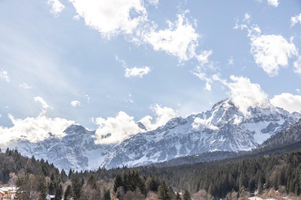 Hotel Rosa Alpina Андало Екстериор снимка