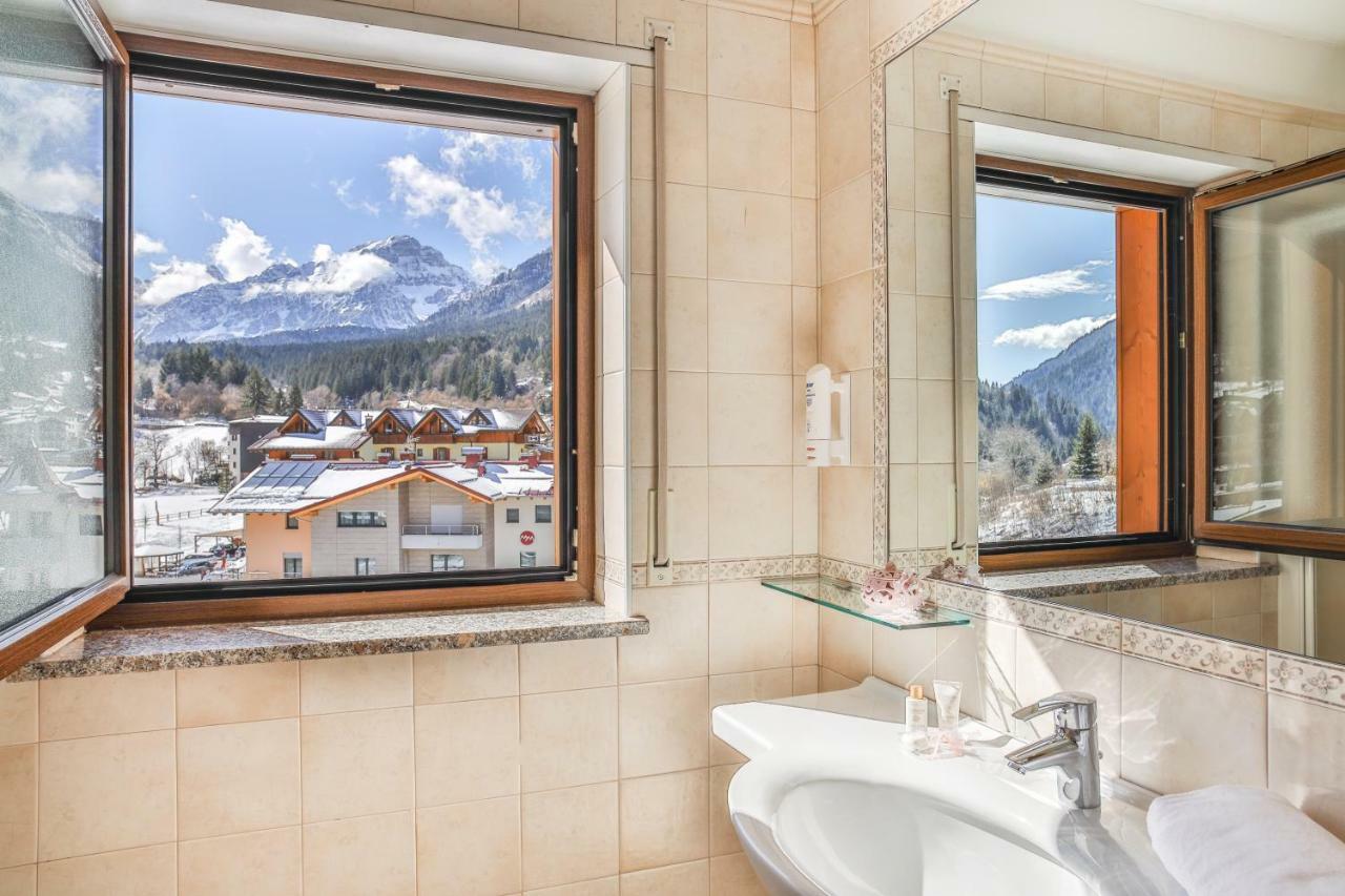 Hotel Rosa Alpina Андало Екстериор снимка