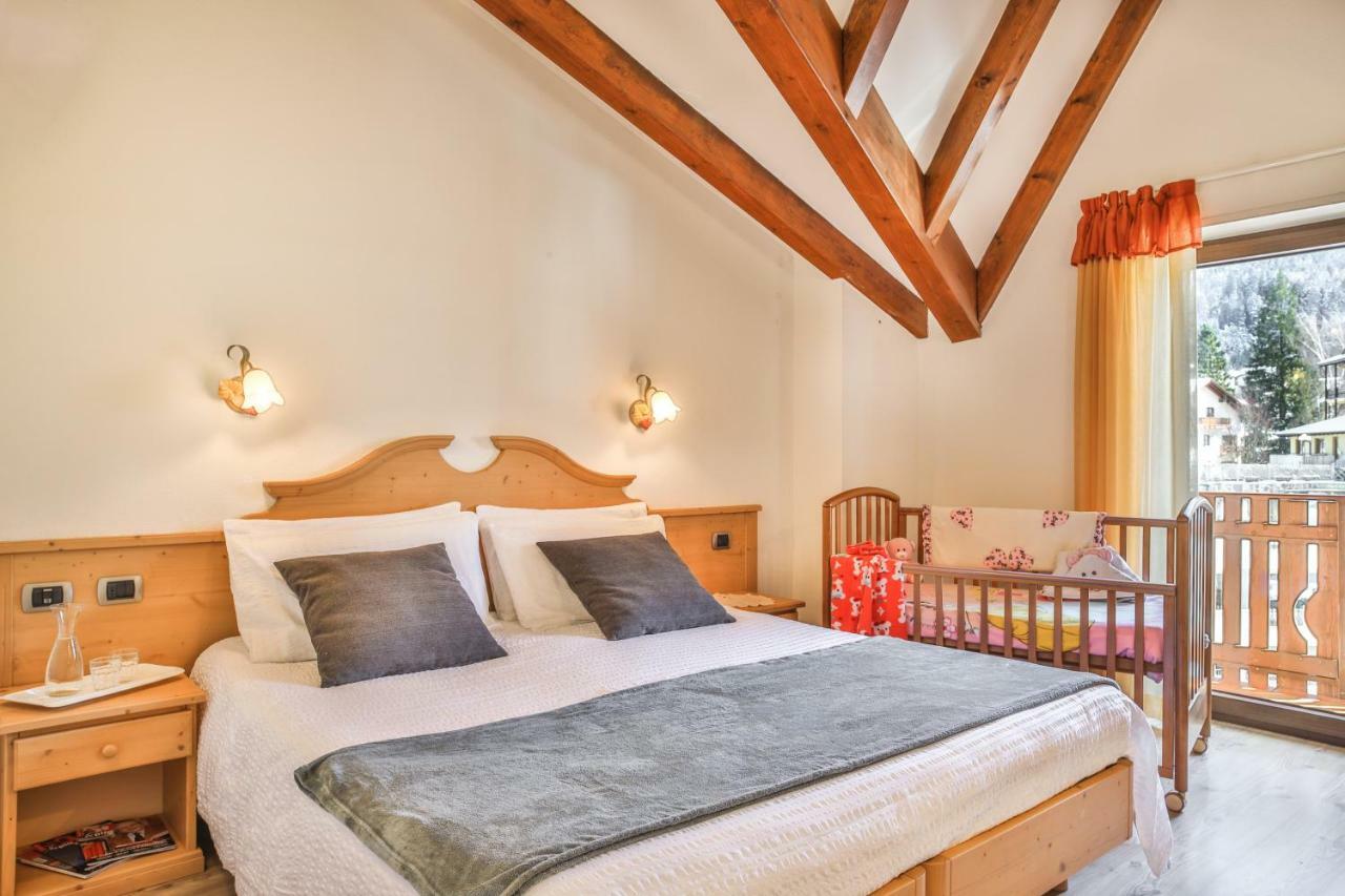 Hotel Rosa Alpina Андало Екстериор снимка